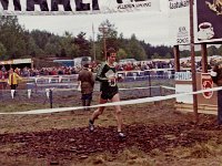 Jukola Tammisaari 1976 05  Ankkurin kakkosjoukkueen ankkuri Harri Laine maalissa sijalla 18.