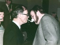 Ankkurin joulujuhla 1982 02  Kananmunankuljetusviesti kynniss, vasemmalta Esko Orava, Runo Suomi ja Simo Vuori