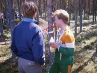 V-S pm-viesti Metsamaa 1985 11  Harri Niinist ja Antti Iisalo Varsinais-Suomen pm-viestiss Metsmaalla 26.5.1985